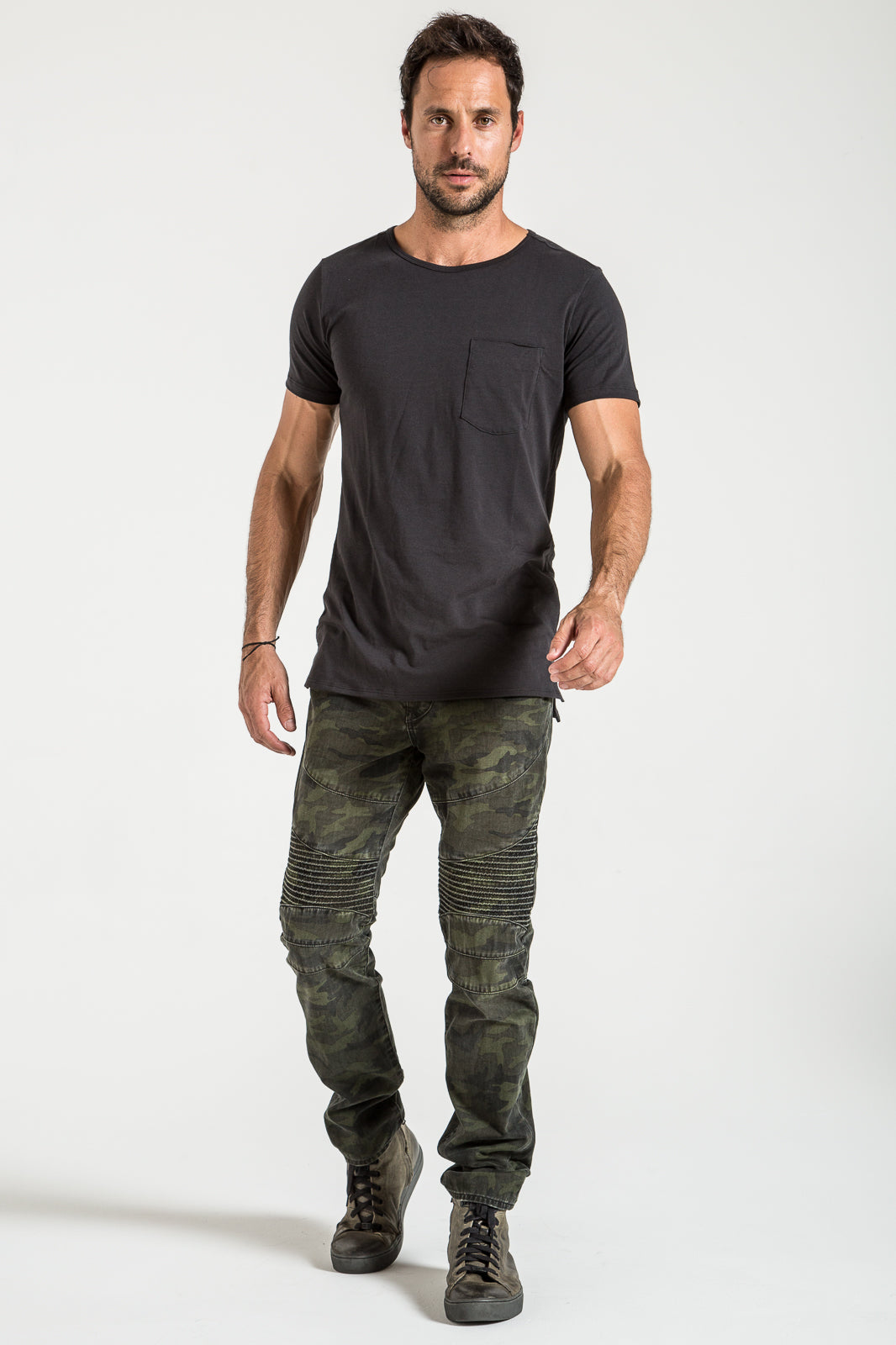 MOTO JEANS IN ARMY CAMO