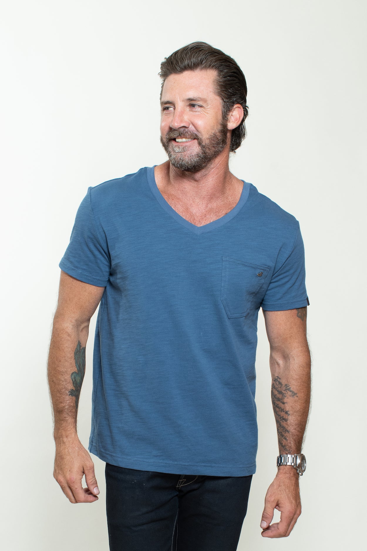 KNITTED SHORT SLEEVES T-SHIRT IN BLUE