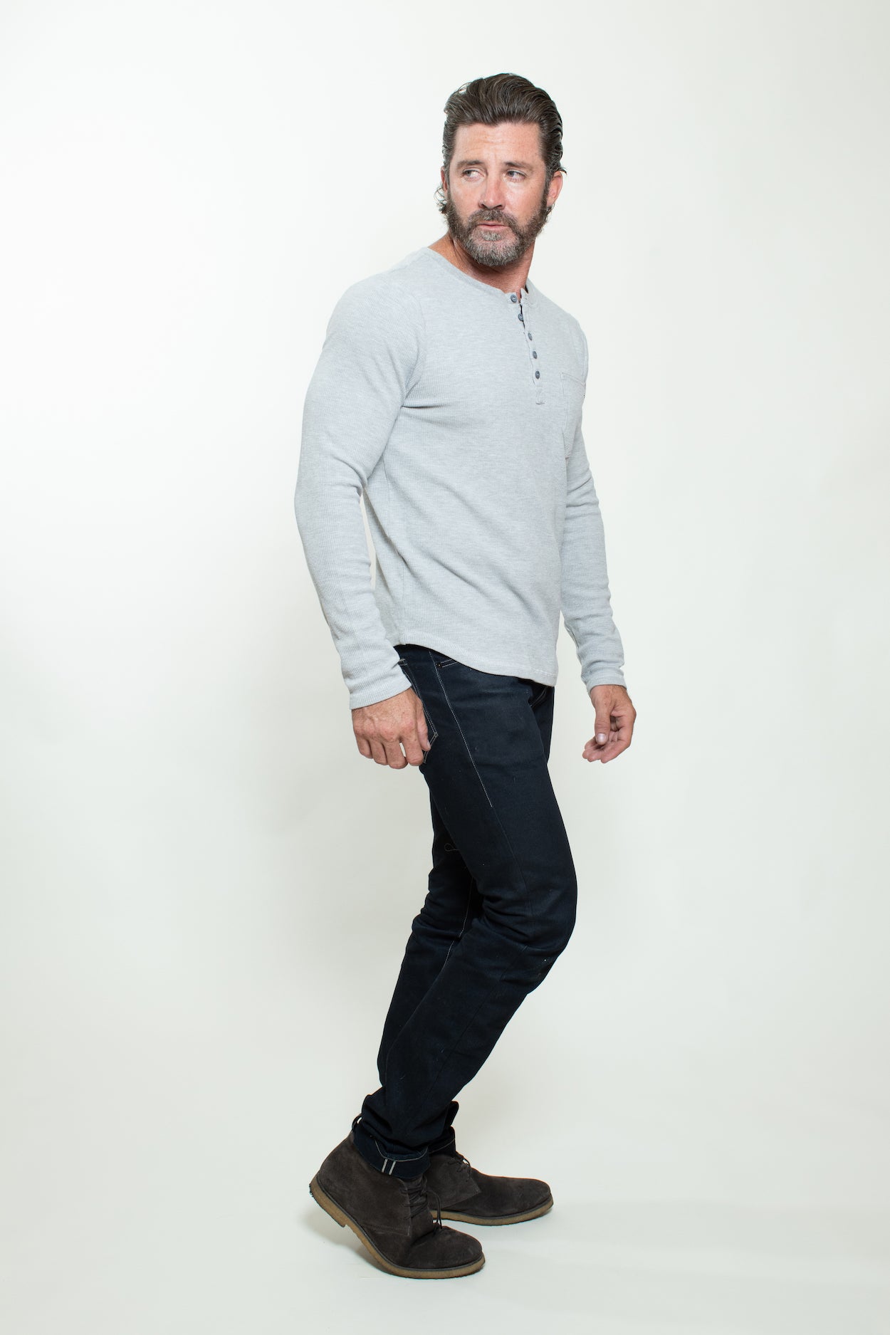 KNITTED HENLEY T-SHIRT IN HEATHER